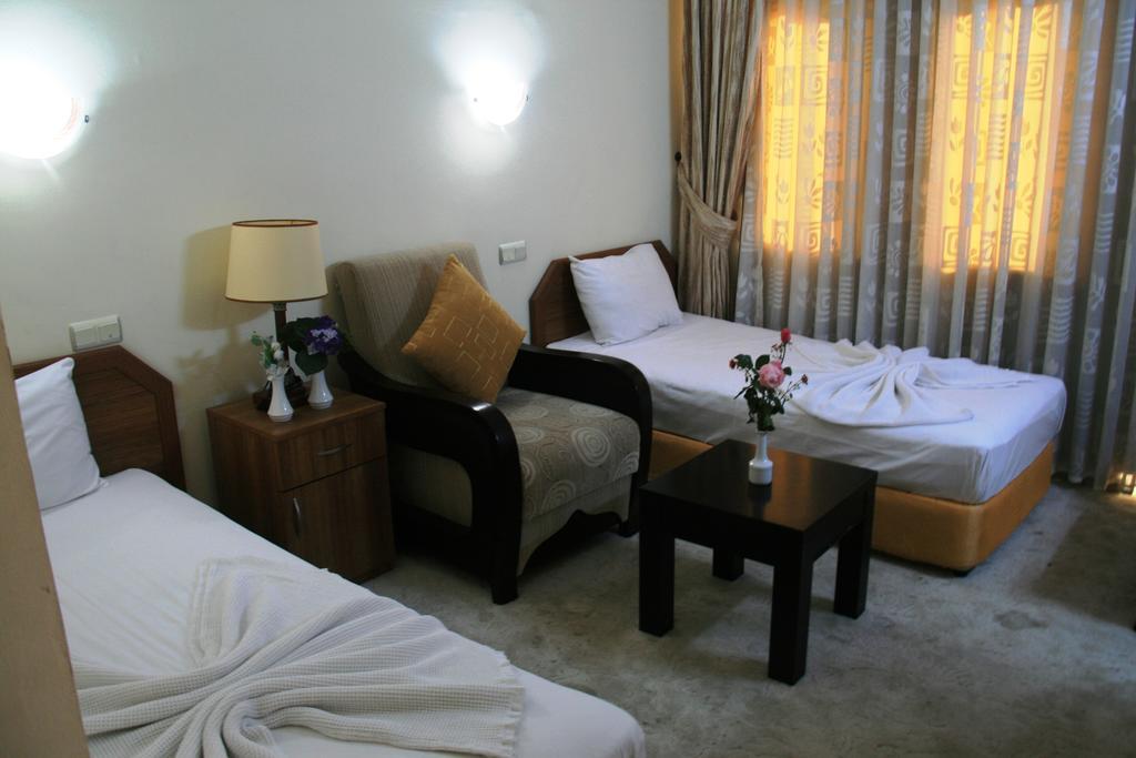 Kemer Uygulama Hotel חדר תמונה