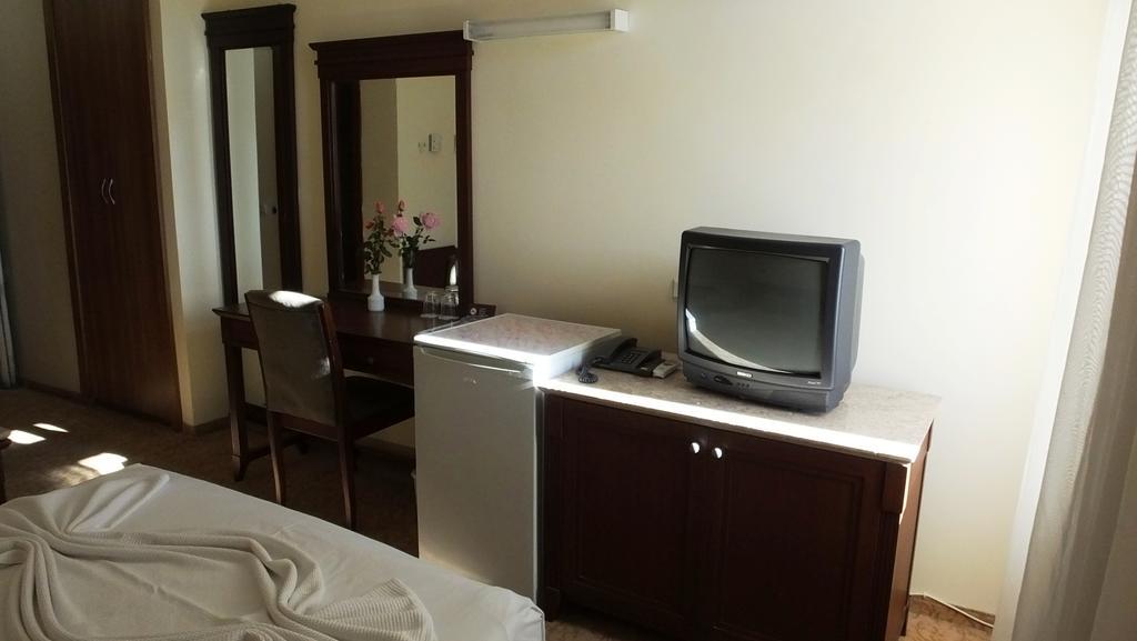 Kemer Uygulama Hotel חדר תמונה